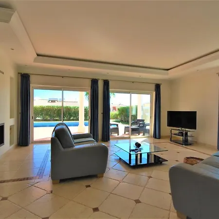 Villa Rosa Clara Lux - Swimming Pool_aircon_wi-fi